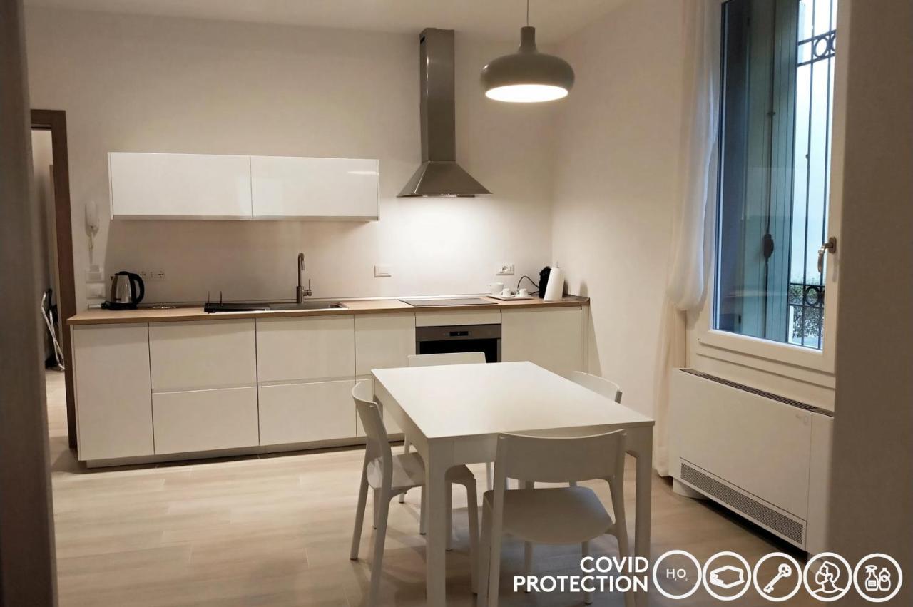 Via Poma Apartments&Rooms Верона Экстерьер фото