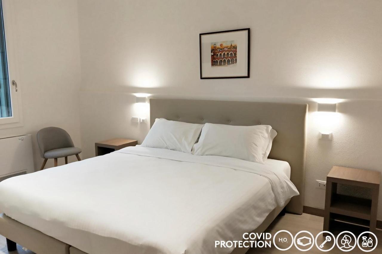 Via Poma Apartments&Rooms Верона Экстерьер фото